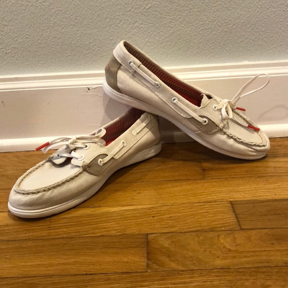 Sperry shoes. Never been worn, size 7.5